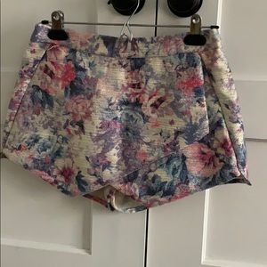 Floral print shorts